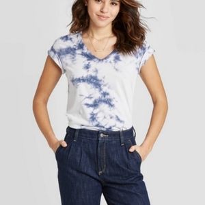 Universal Thread Blue Tye Dye V-Neck T-shirt (Large, NWT)